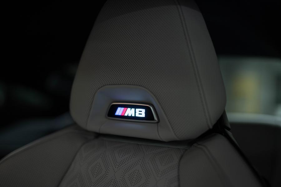 Детали интерьера BMW M8 Competition Coupe (F92) 2020 года  (JP) (фото 22 из 24)